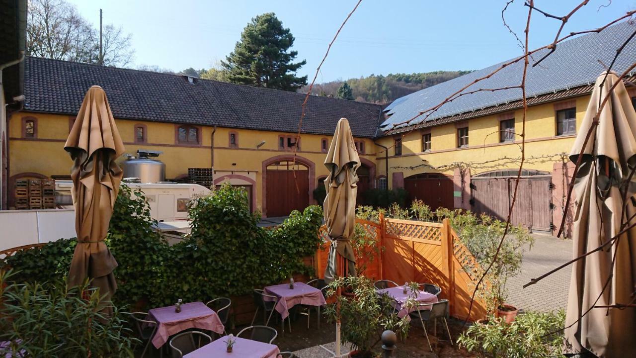 Hotel Restaurant Hambacher Winzer Neustadt an der Weinstraße Buitenkant foto